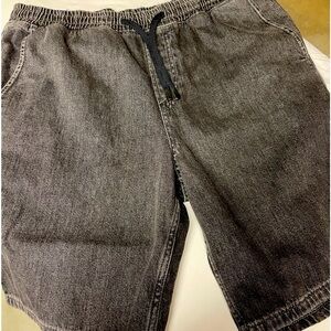 H & M men’s black denim shorts. Size large.